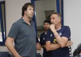 Urko Otegui y Luis Guil en la despedida de la temporada.