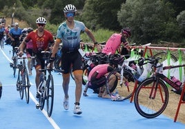 Participantes en el Triatlón de Astudillo.