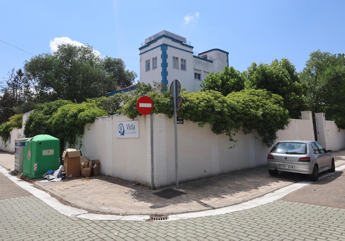 Exterior de la residencia Vida Salud Mental en Pinar de Antequera.