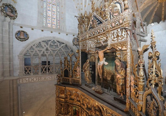 Vista del Calvario de Juan de Valmaseda desde los triforios de la Catedral.