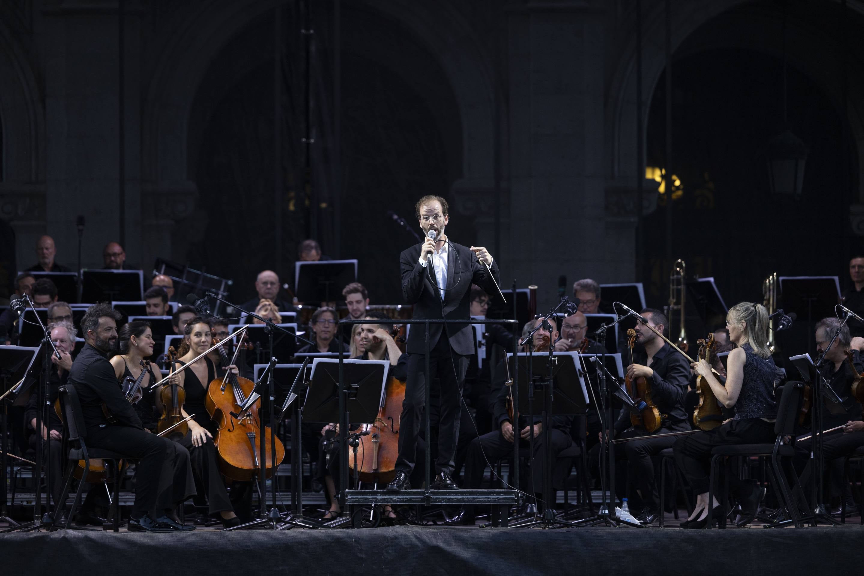 Las imágenes del concierto de la OSCyL en la Plaza Mayor de Valladolid