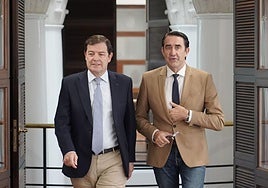 Alfonso Fernández Mañueco y Juan Carlos Suárez-Quiñones, esta mañana.