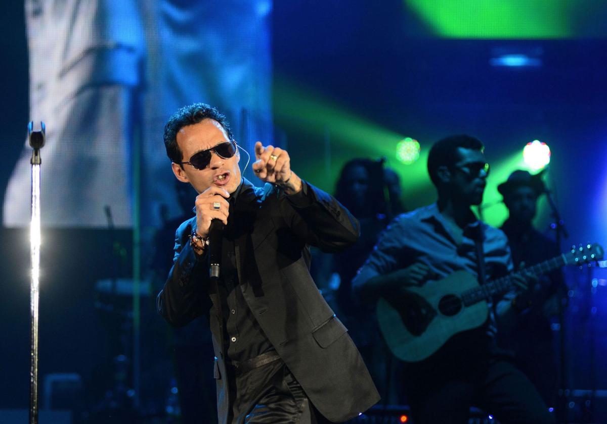 Marc Anthony en uno de sus conciertos en su gira de México.