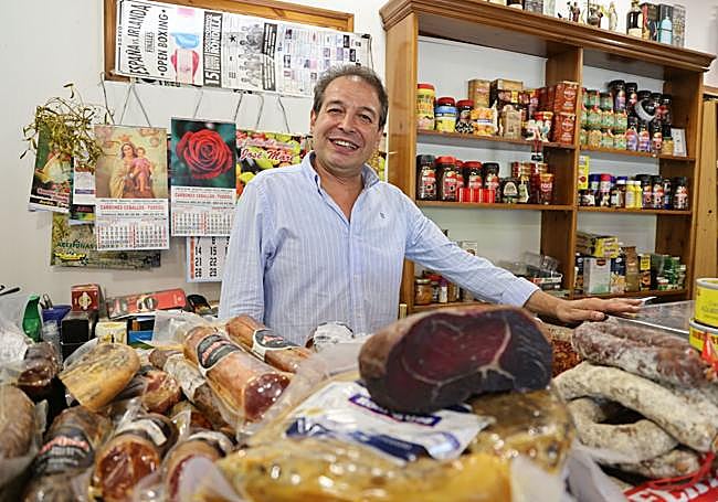 José María Martín, de la tienda Alimentación José Mari.
