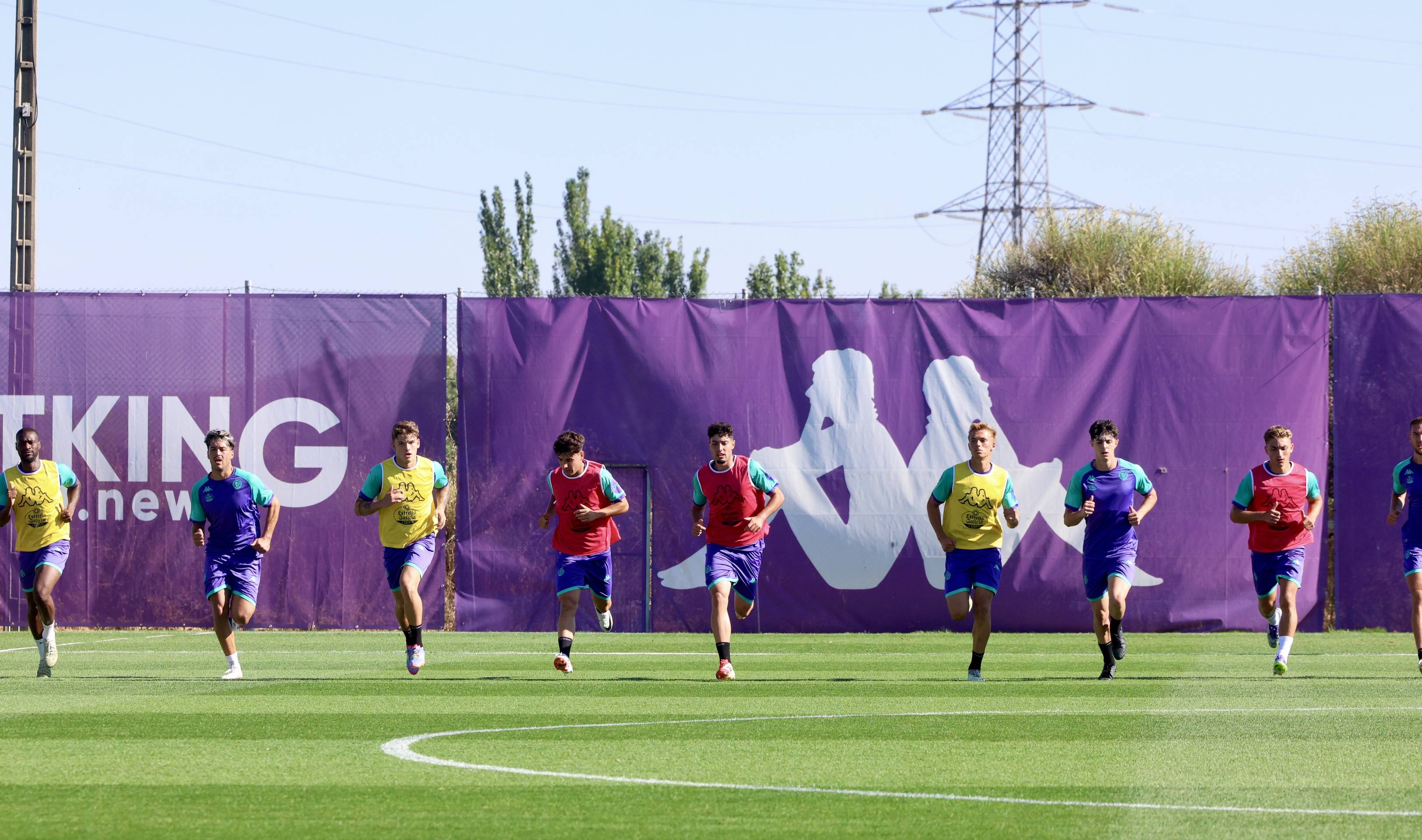 El entrenamiento del Real Valladolid, en imágenes