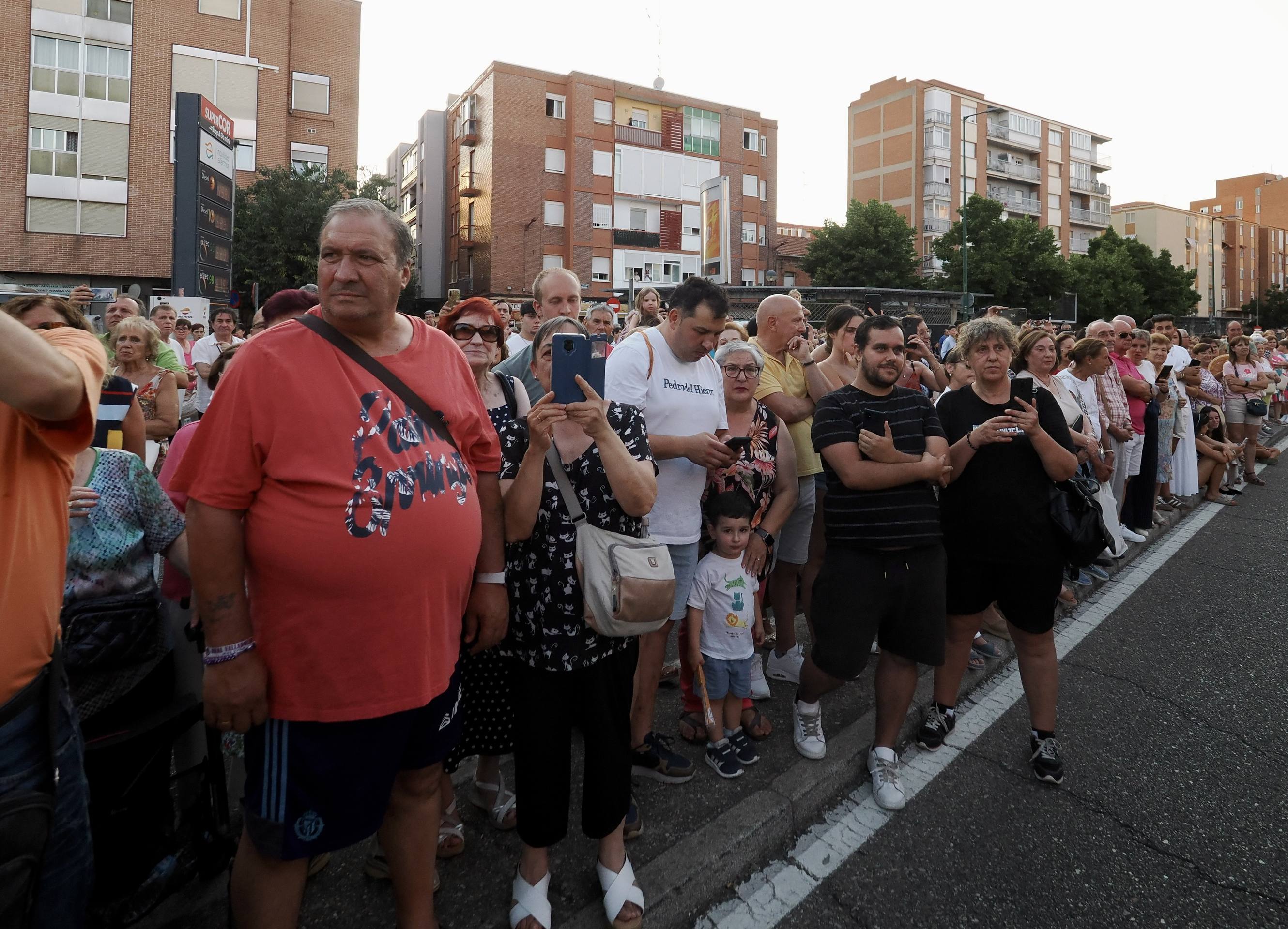 La Virgen del Carmen procesiona por las calles de Valladolid