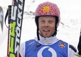 Audun Groenvold en el podio de la modalidad de esquí de cross en Sierra Nevada, 2010.
