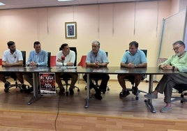 Presentación del I Torneo AC KALO de Balonmano Playa en Pozal de Gallinas.