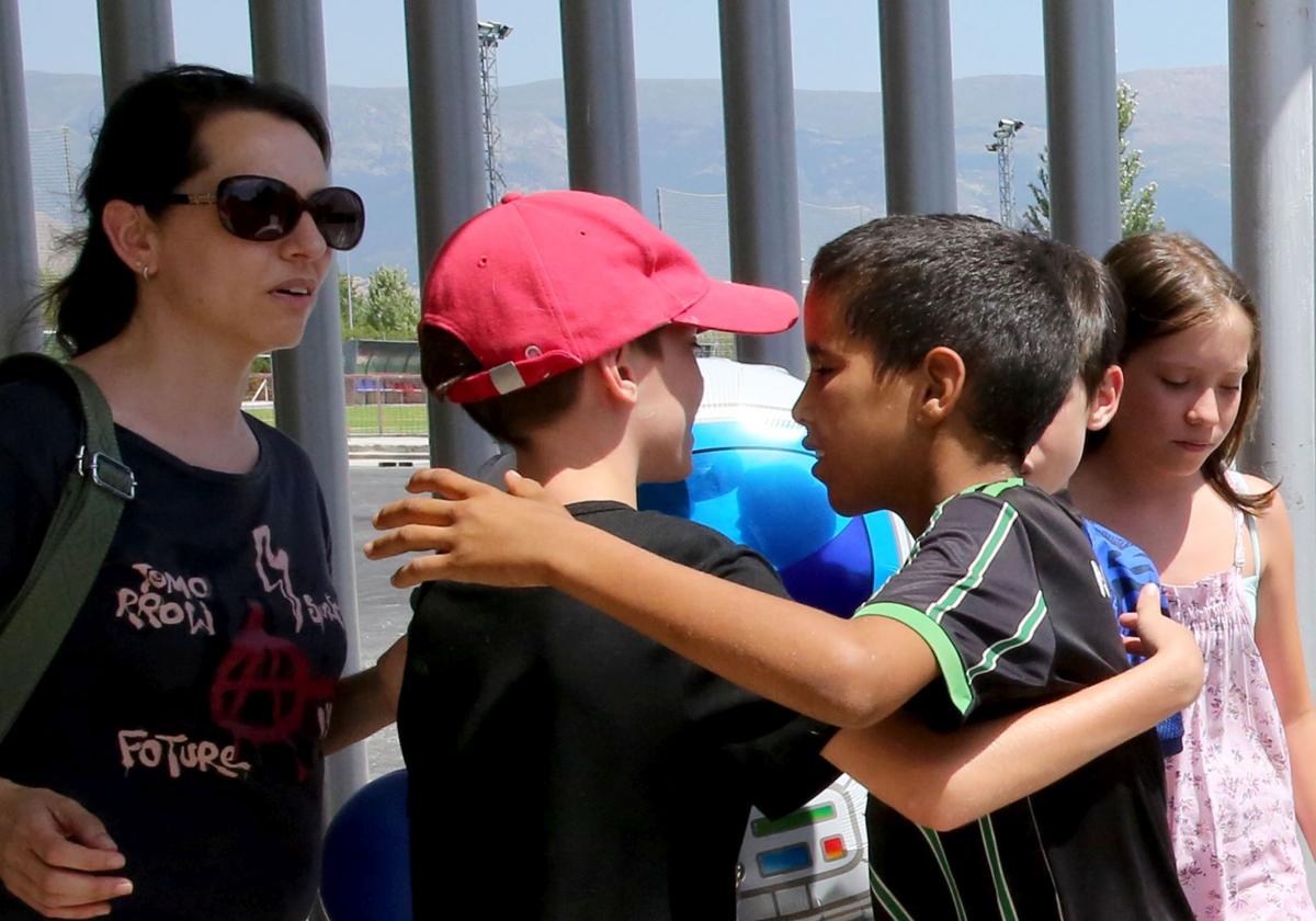 Emocionante recibimiento a los niños saharauis en Segovia