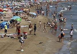 Vista general de la playa de la Malvarrosa, en Valencia.