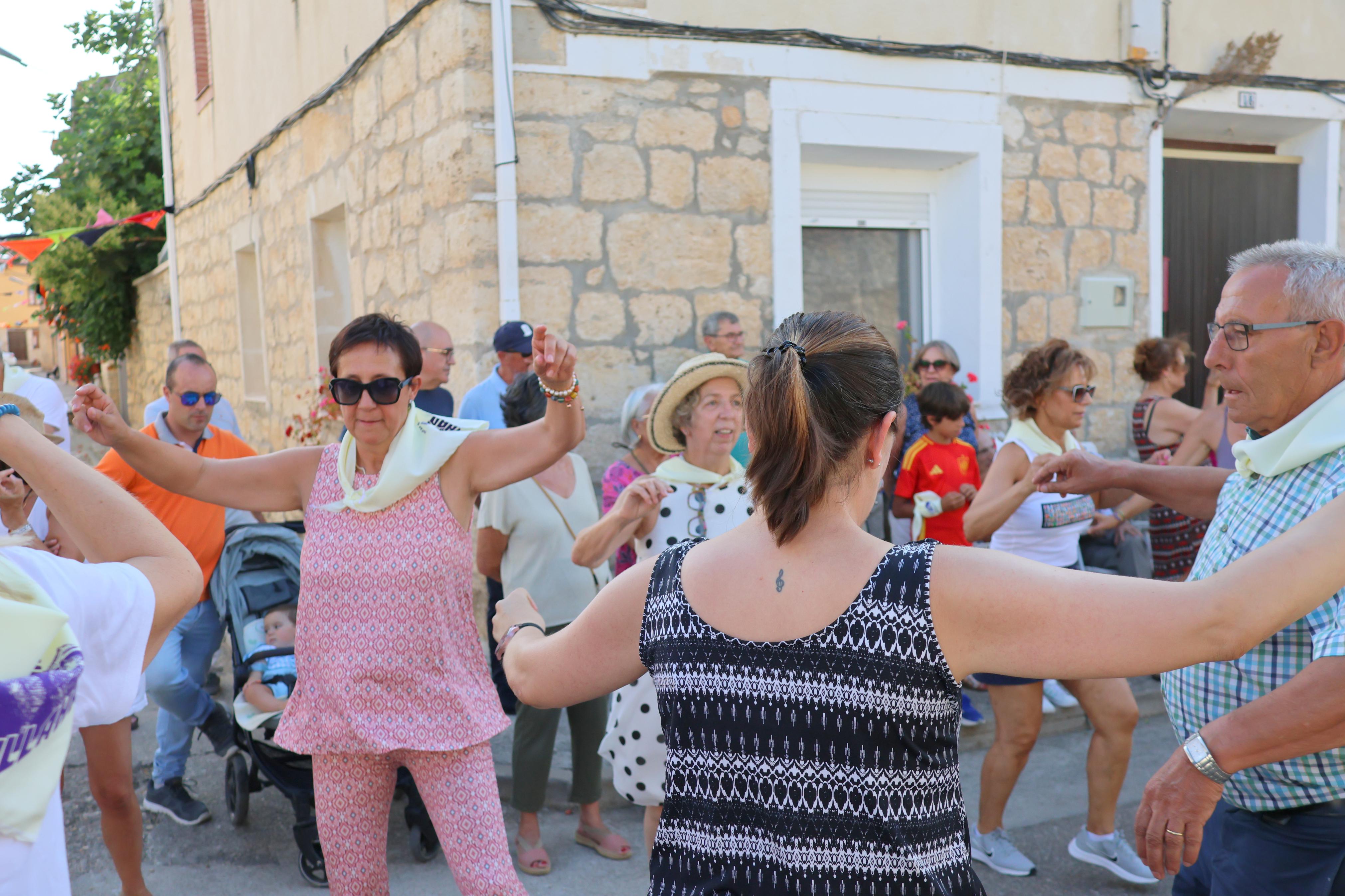 Villahán danza a Santa Marina