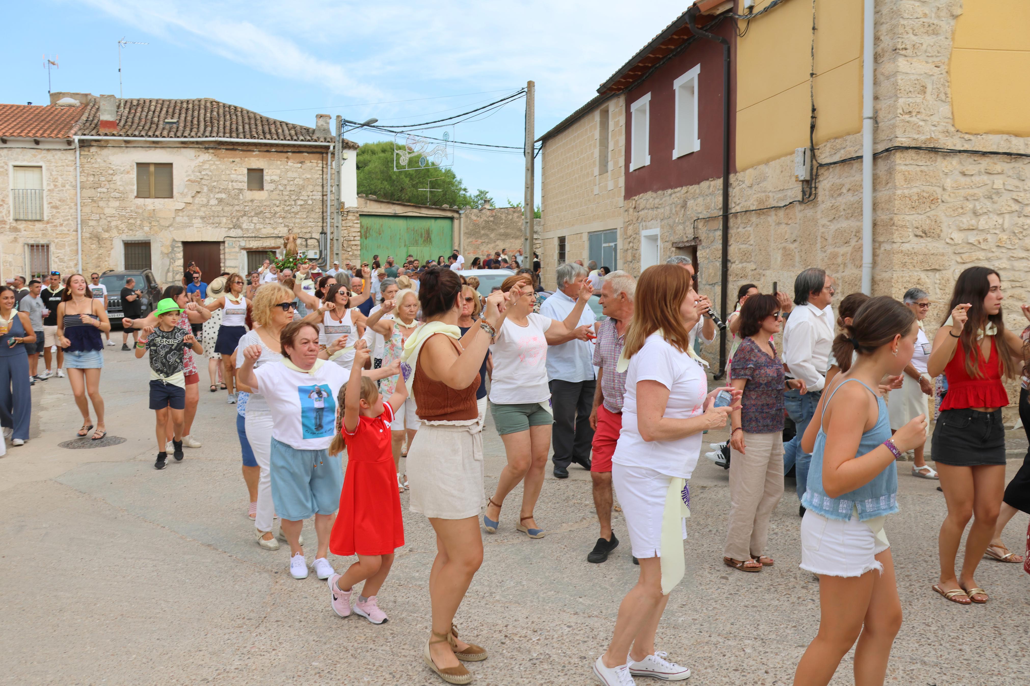 Villahán danza a Santa Marina