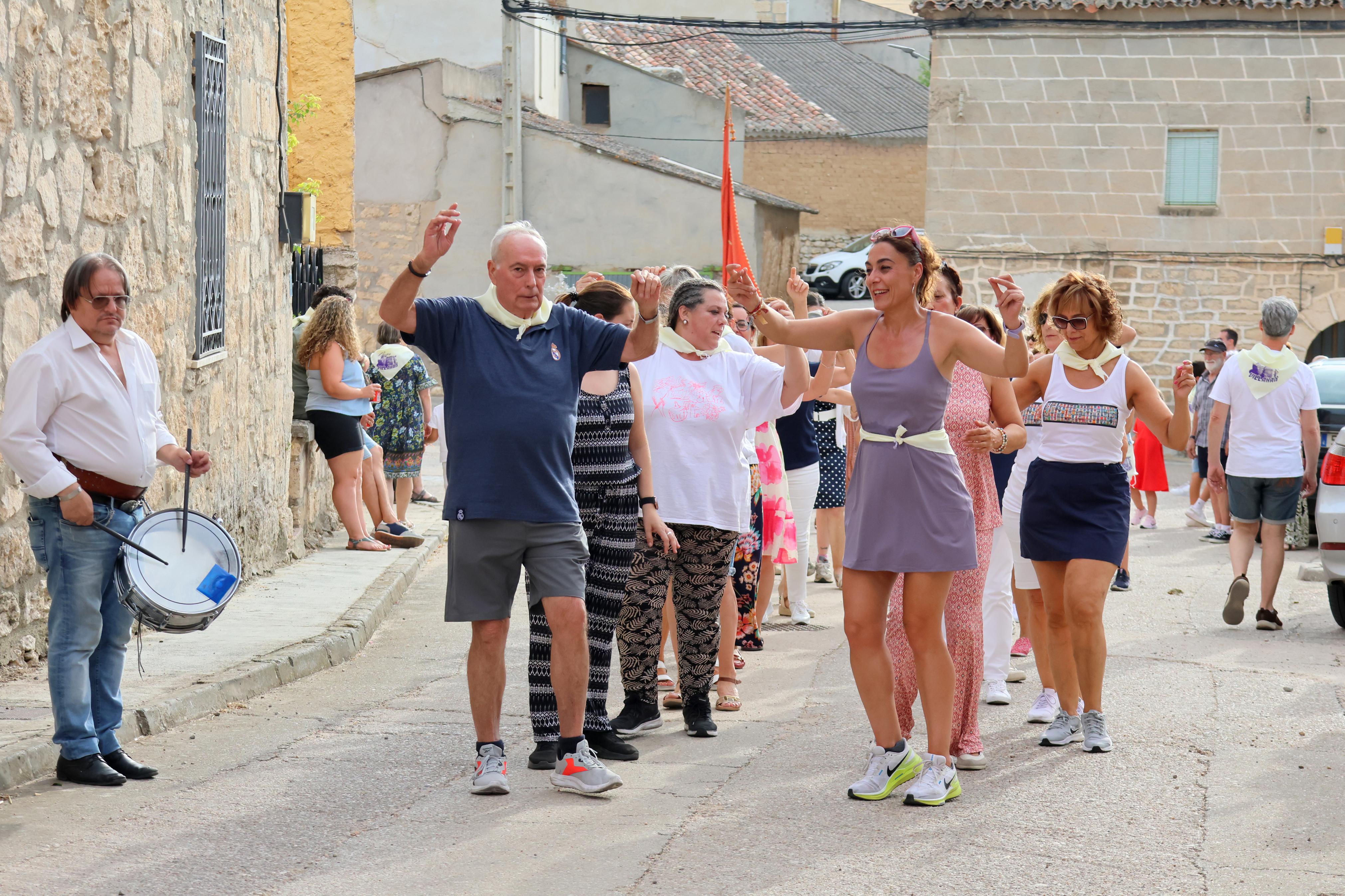 Villahán danza a Santa Marina