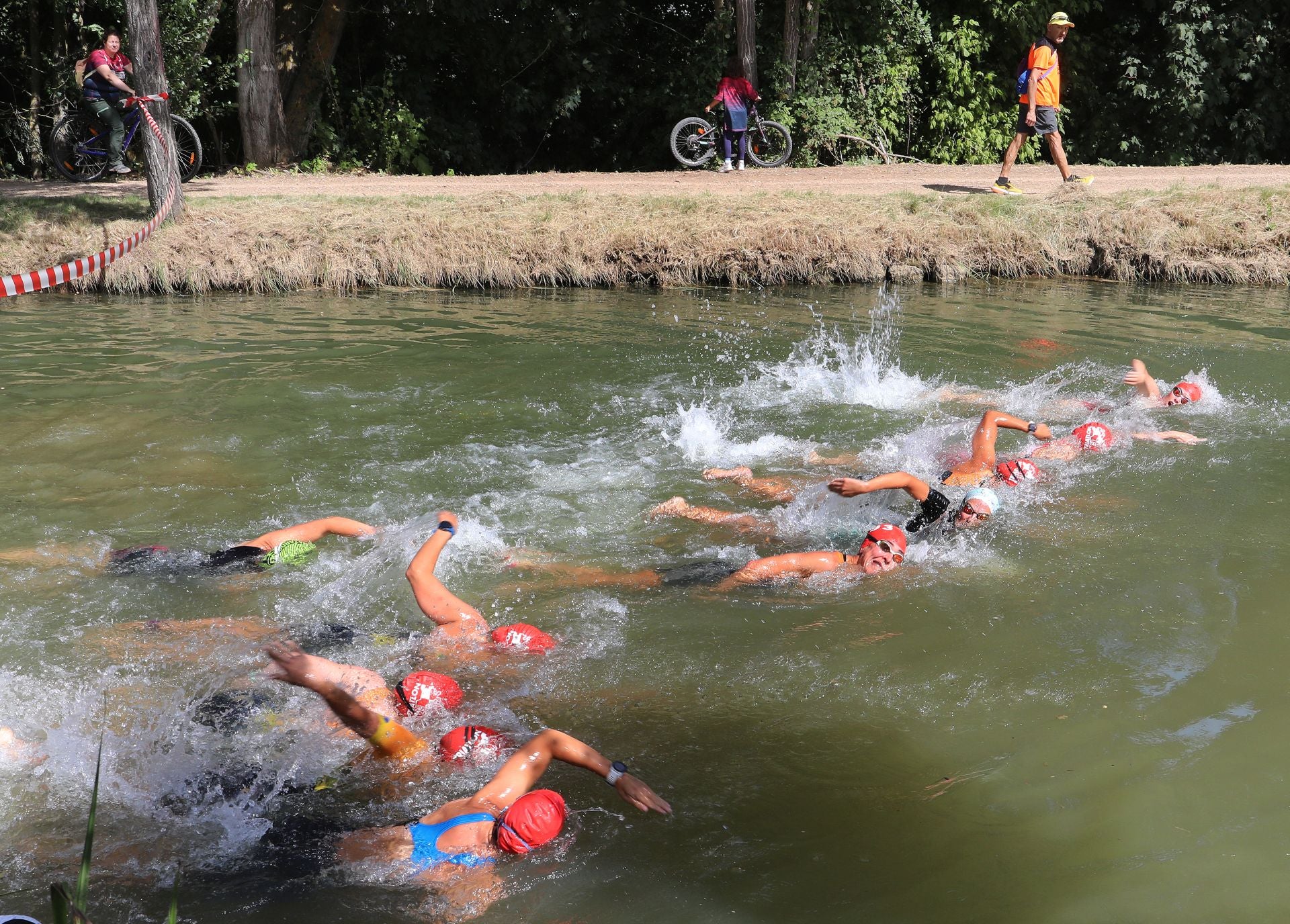 Dueñas, tercera parada del Triatlón Diputación de Palencia