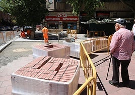 Obras de peatonalización del tramo de la calle Reyes entre Maldonado y Don Sancho.