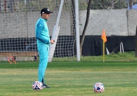 Guillermo Almada, durante una sesión de entrenamiento en la Ciudad Deportiva del Colo Colo.