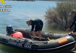 Labores de búsqueda de los Geas en el embalse del Porma.