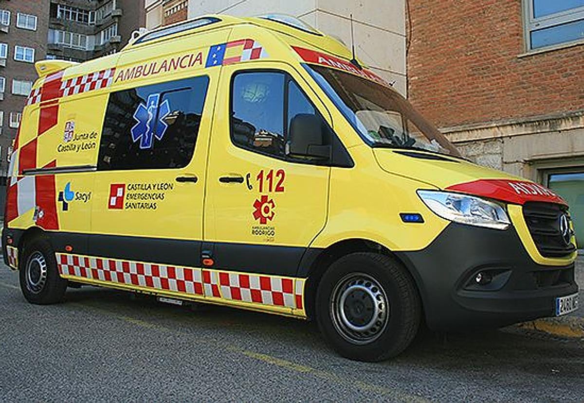 Herida tras ser atropellada por un coche aparcado que se deslizó por una cuesta