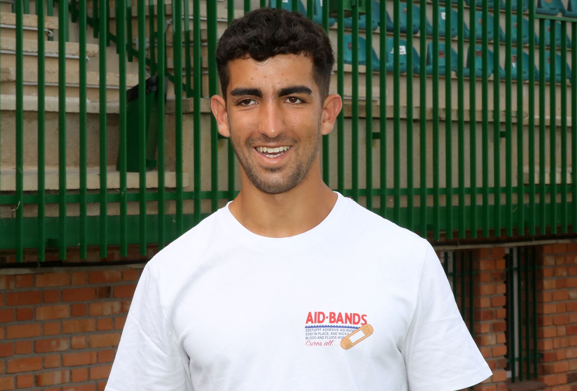 Fotos de la presentación de Iñaki Bea como nuevo entrenador de la Segoviana