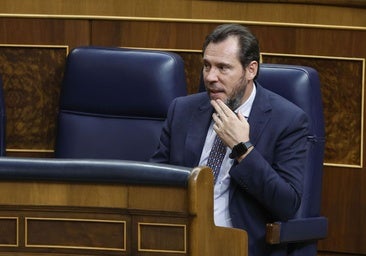 Ábalos anuncia una querella contra Óscar Puente por la auditoría en Transportes