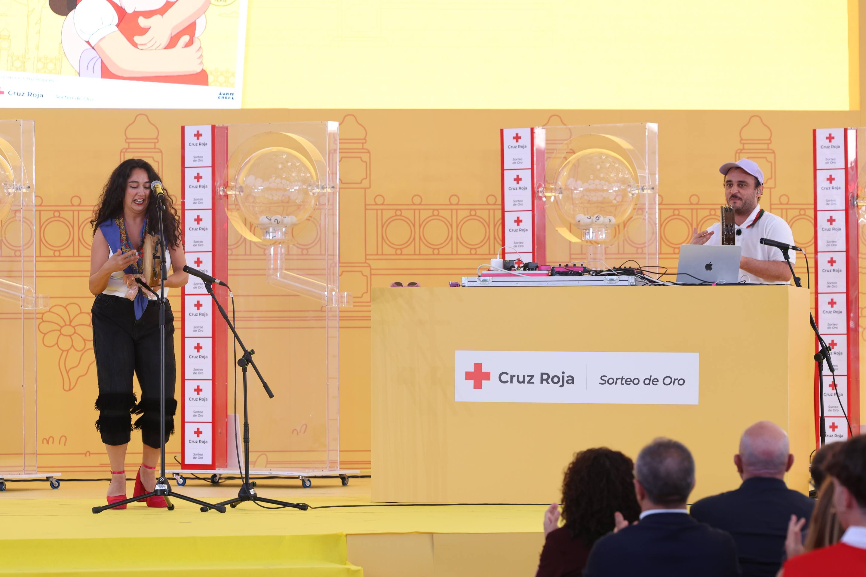 Las imágenes del Sorteo de Oro de la Cruz Roja en Valladolid
