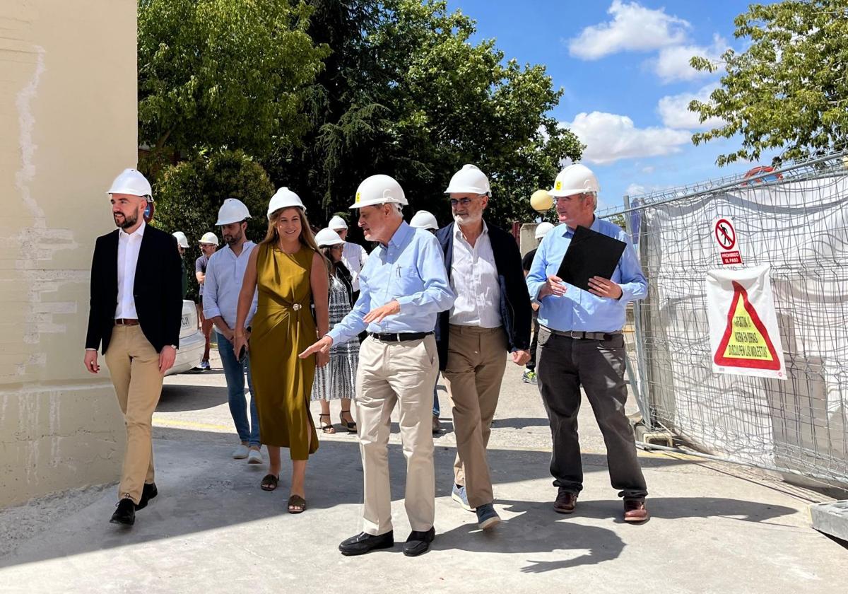 Visita, este jueves, a las obras de la Unidad de Fisioterapia del centro de salud de Cigales.