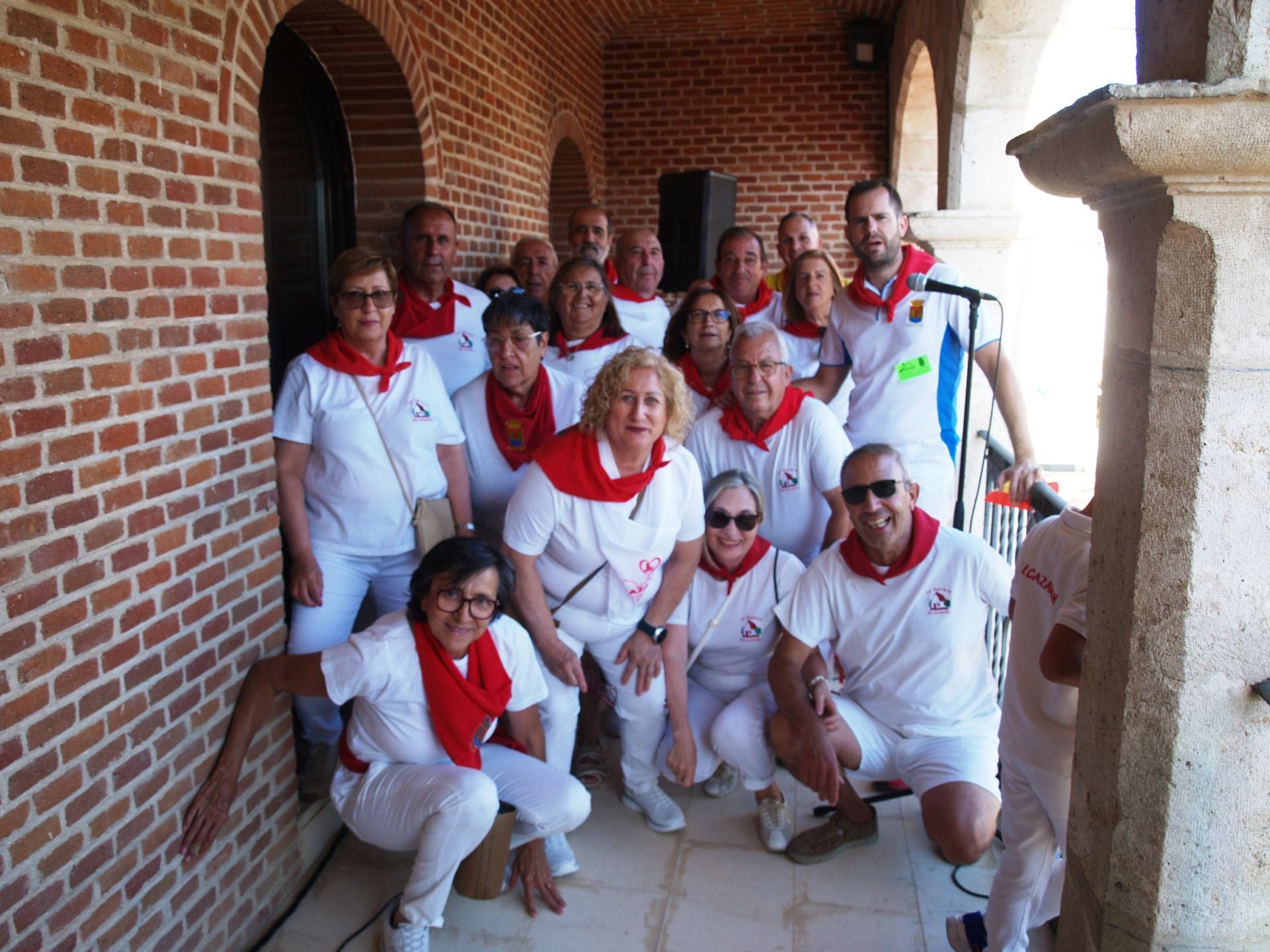 Integrantes de la peña La Barraca.