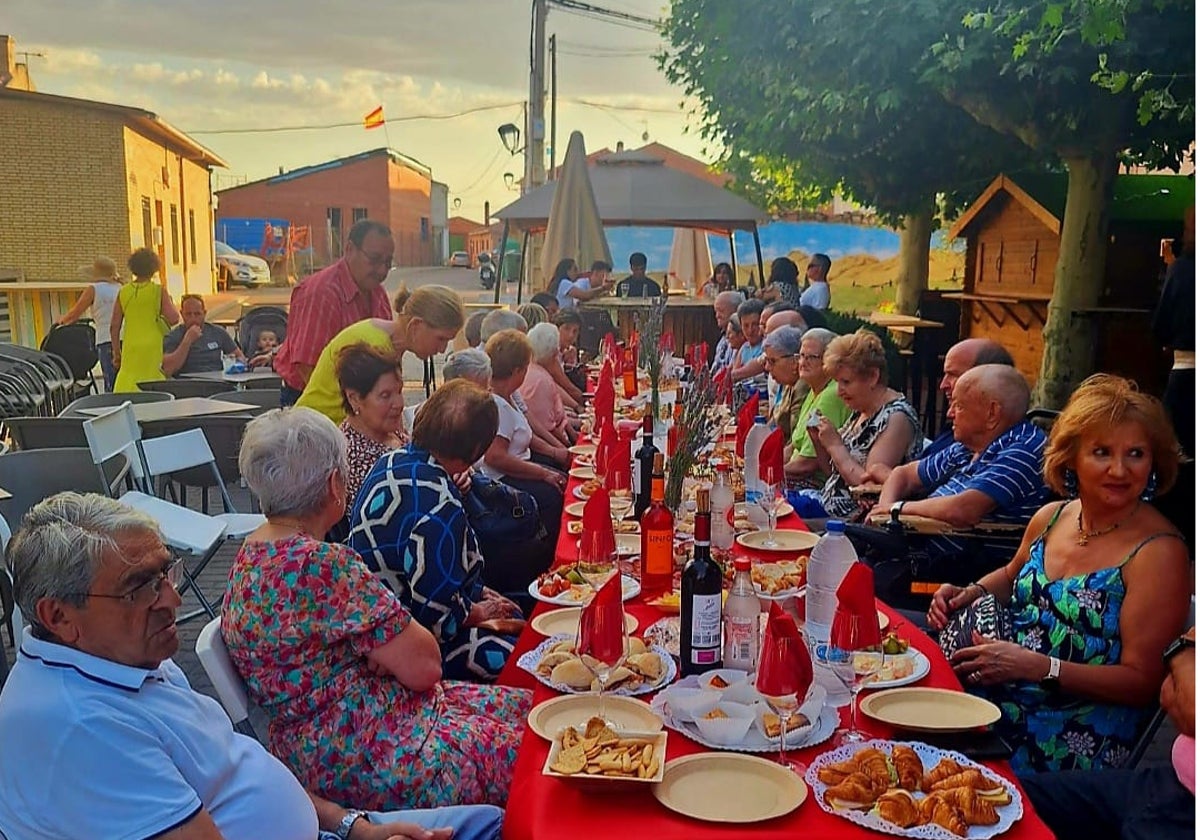 Comida popular en las fiestas de Husillos.