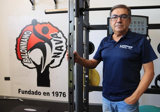 Julián Mateo, presidente del Viveros Herol Balonmano Nava.