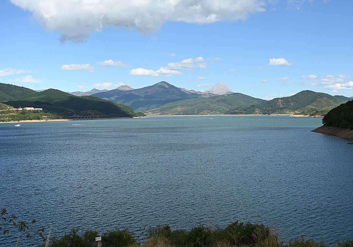Vista del embalse de Riaño, en León, el pasado 22 de julio.
