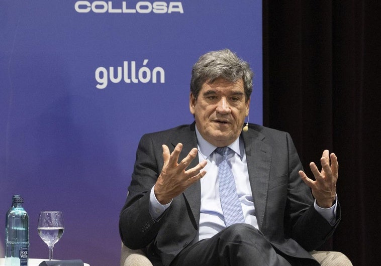 José Luis Escrivá, durante su intervención en el Foro Económico de El Norte.