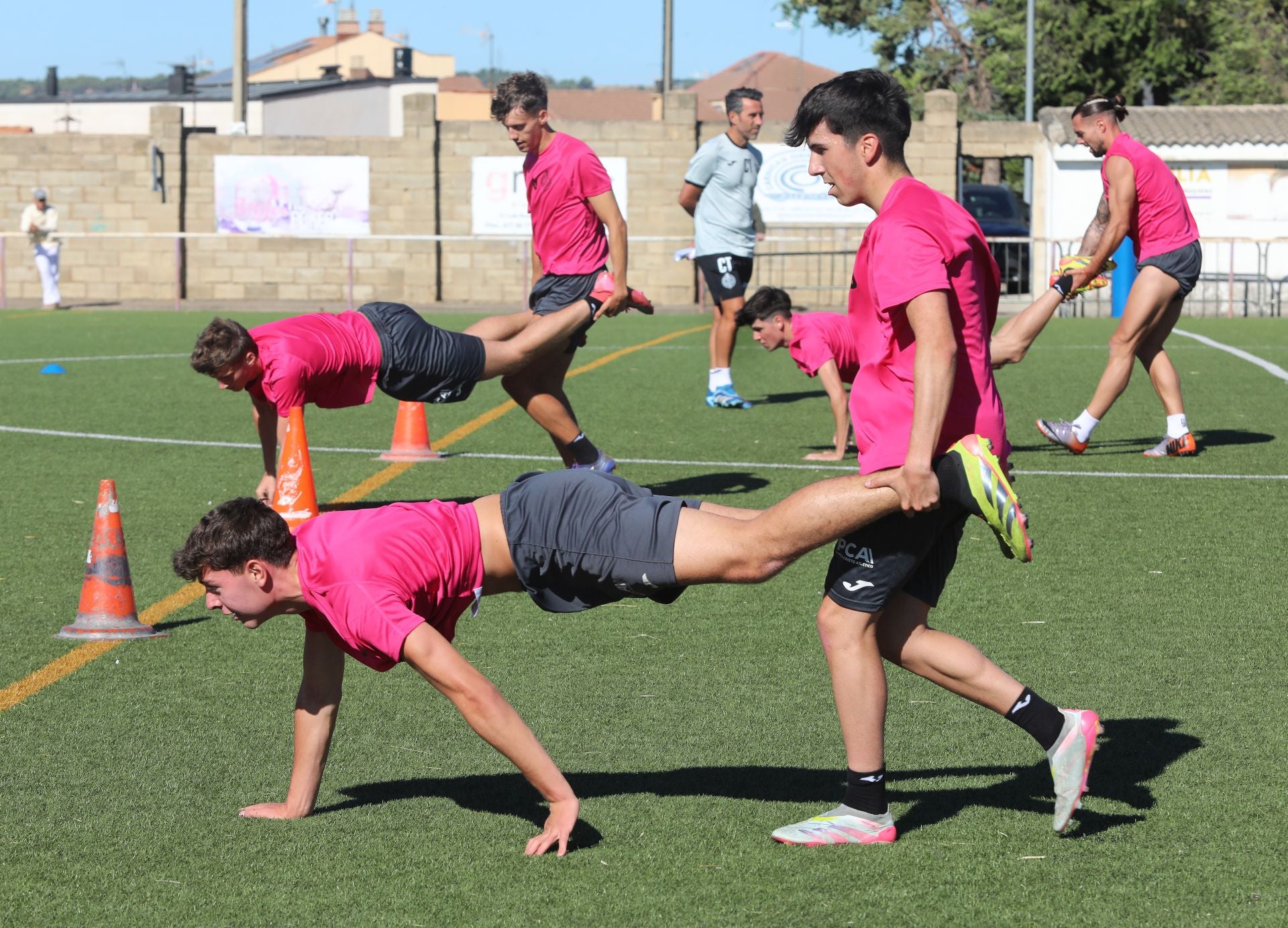 Chuchi Jorques dirige el primer entrenamiento de la pretemporada del Palencia Cristo