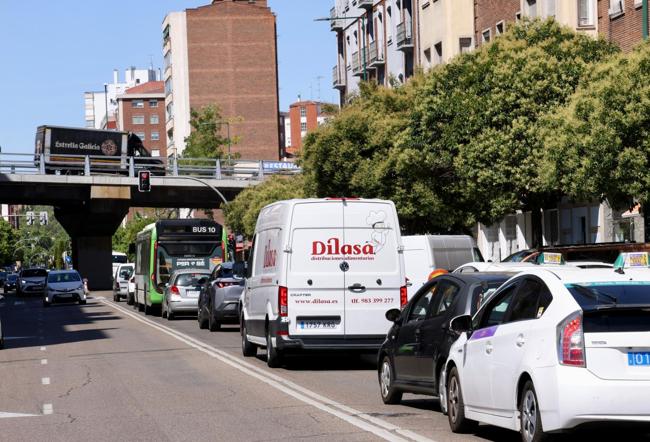 Retenciones en la calle Recondo por el corte de un carril hacia Puente Colgante.