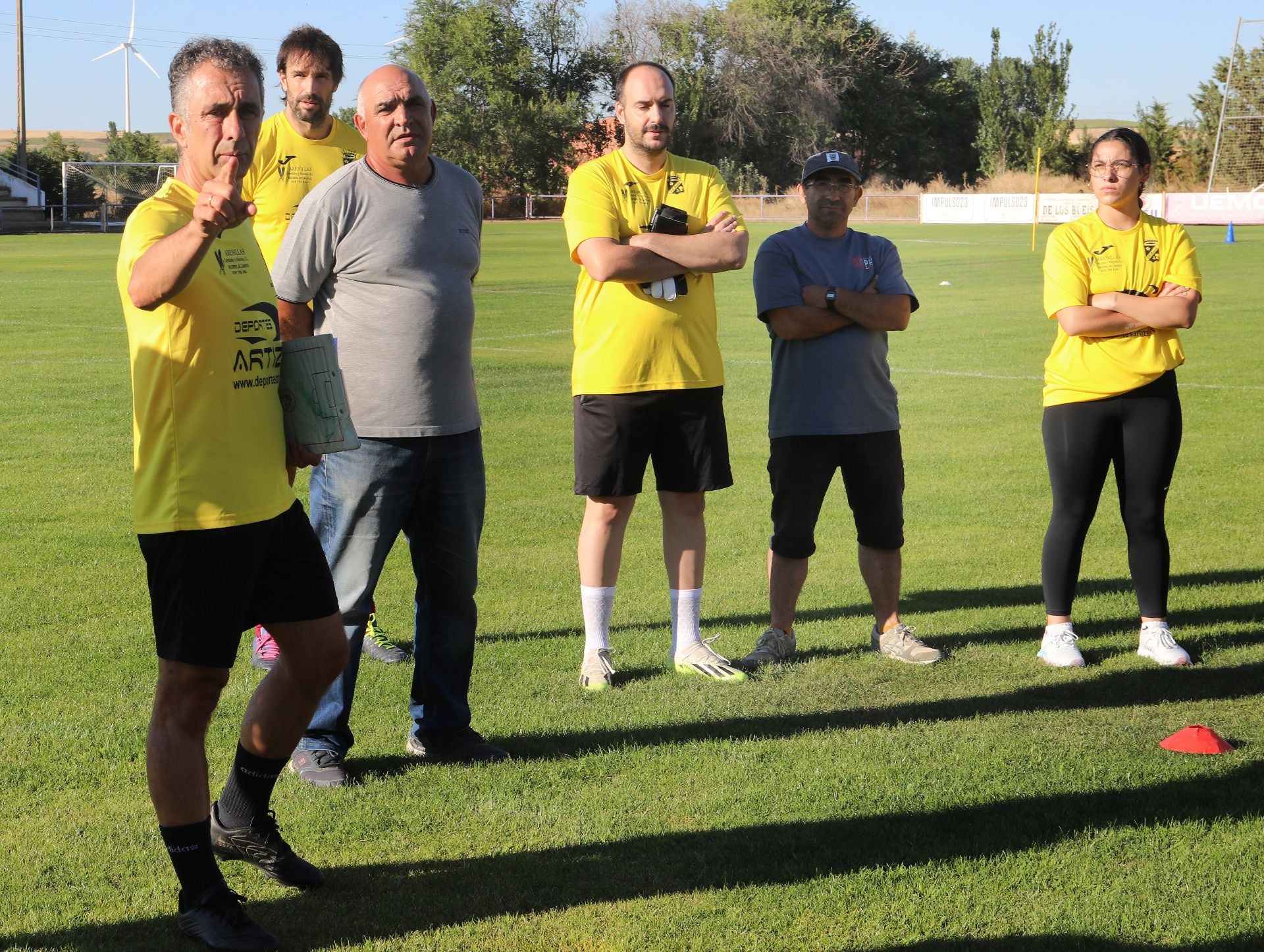 El balón vuelve a rodar en el Mariano Haro