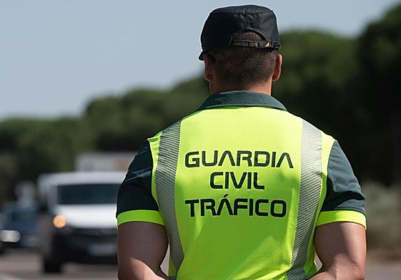Imagen de archivo de un agente de la Guardia Civil de Tráfico.