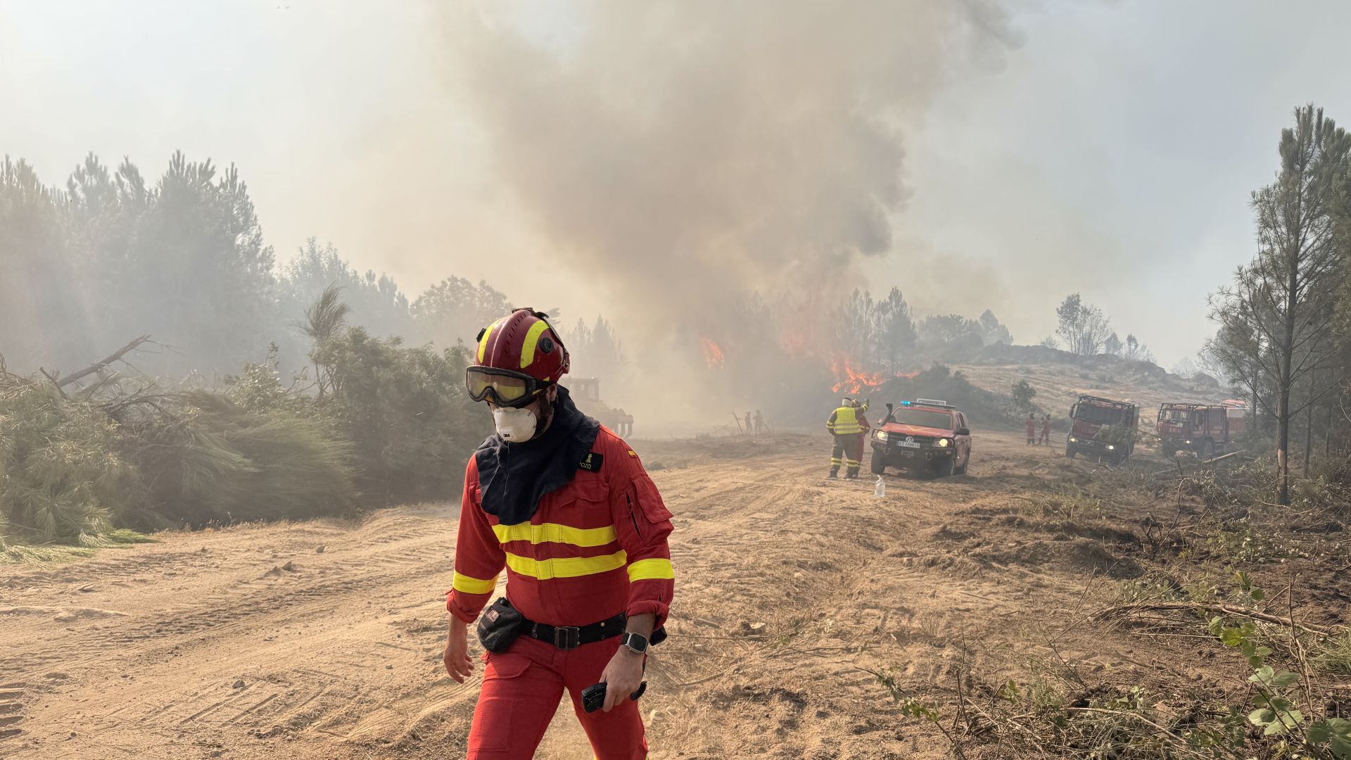 Las imágenes del incendio en Cuevas del Valle (Ávila)