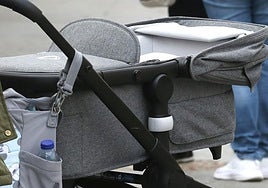 Un carrito de bebé en Segovia en una imagen de archivo.