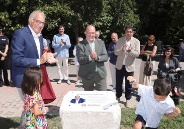 Carnero dedica el nuevo carril bici de Las Eras al exciclista de los años 80 López Cerrón