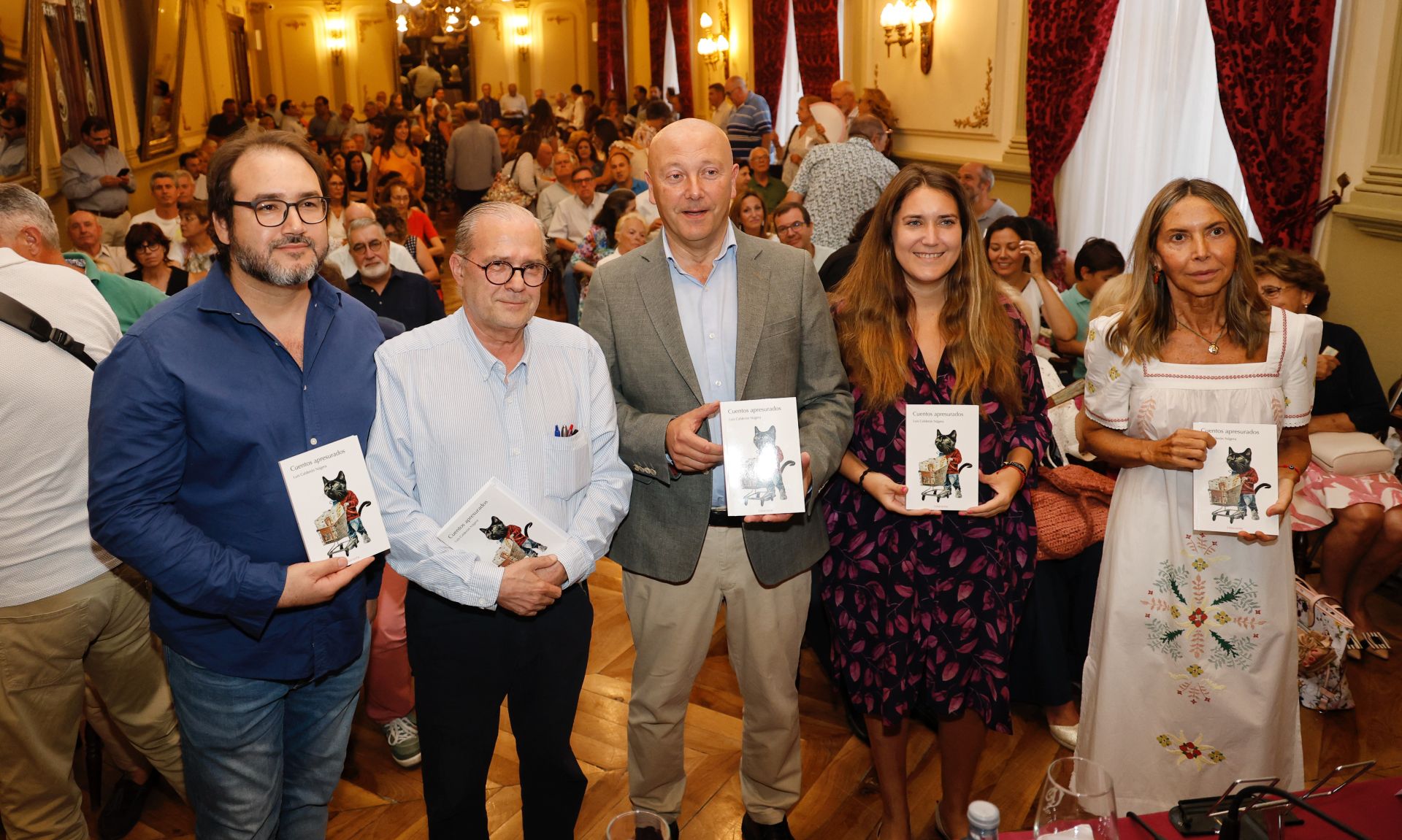 Palencia arropa a Luis Calderón en su estreno como escritor