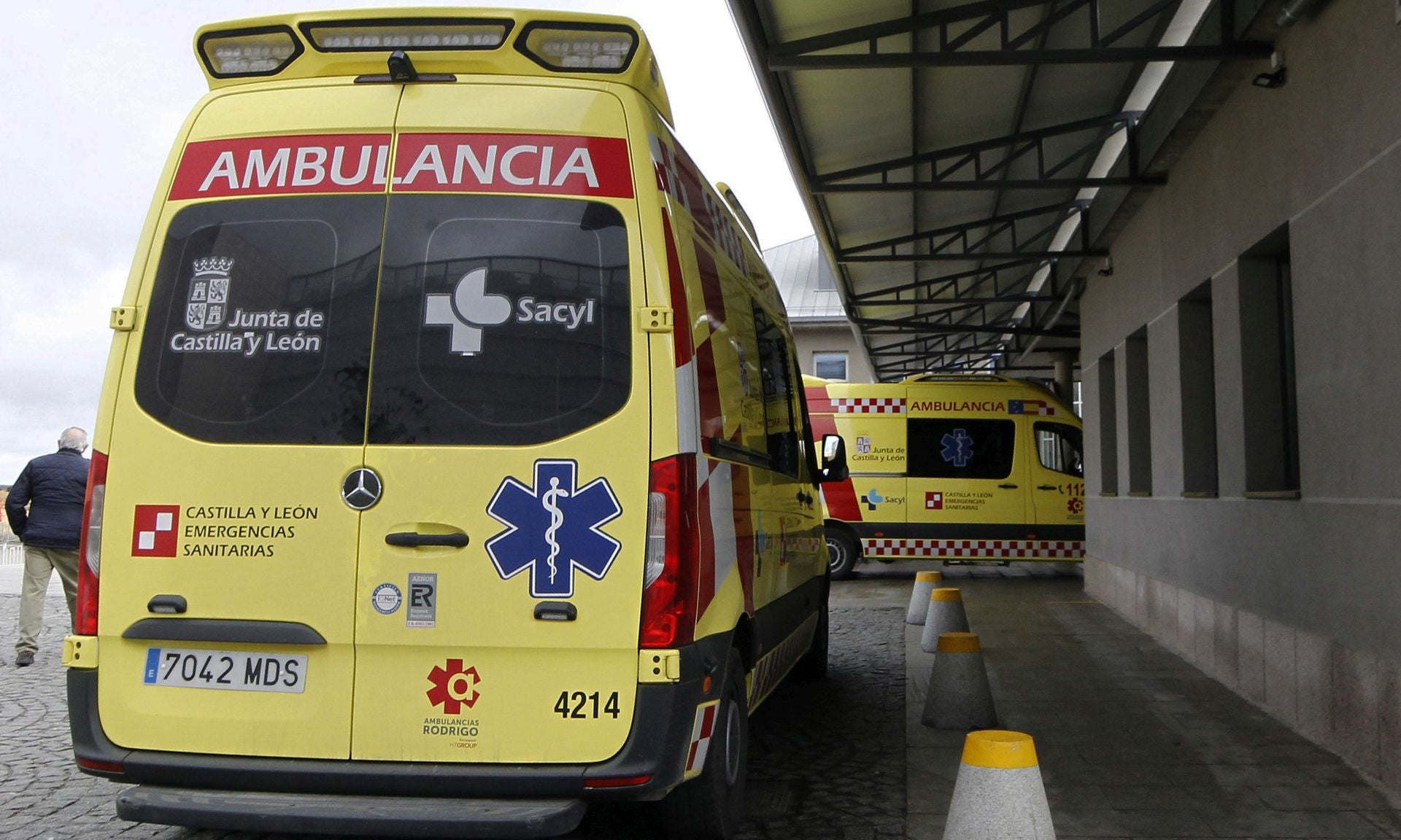 Una ambulancia en el Hospital General de Segovia.
