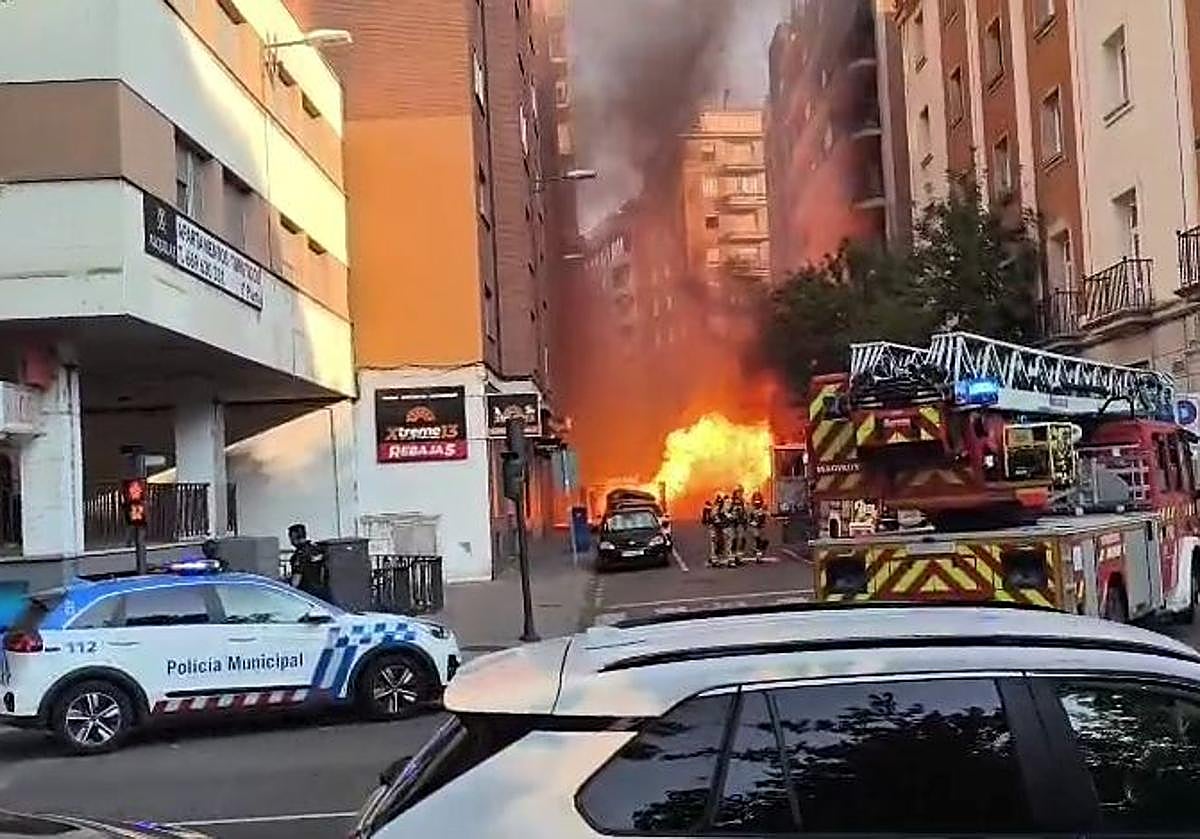Explosión de gas en la calle Regimiento de Toledo.