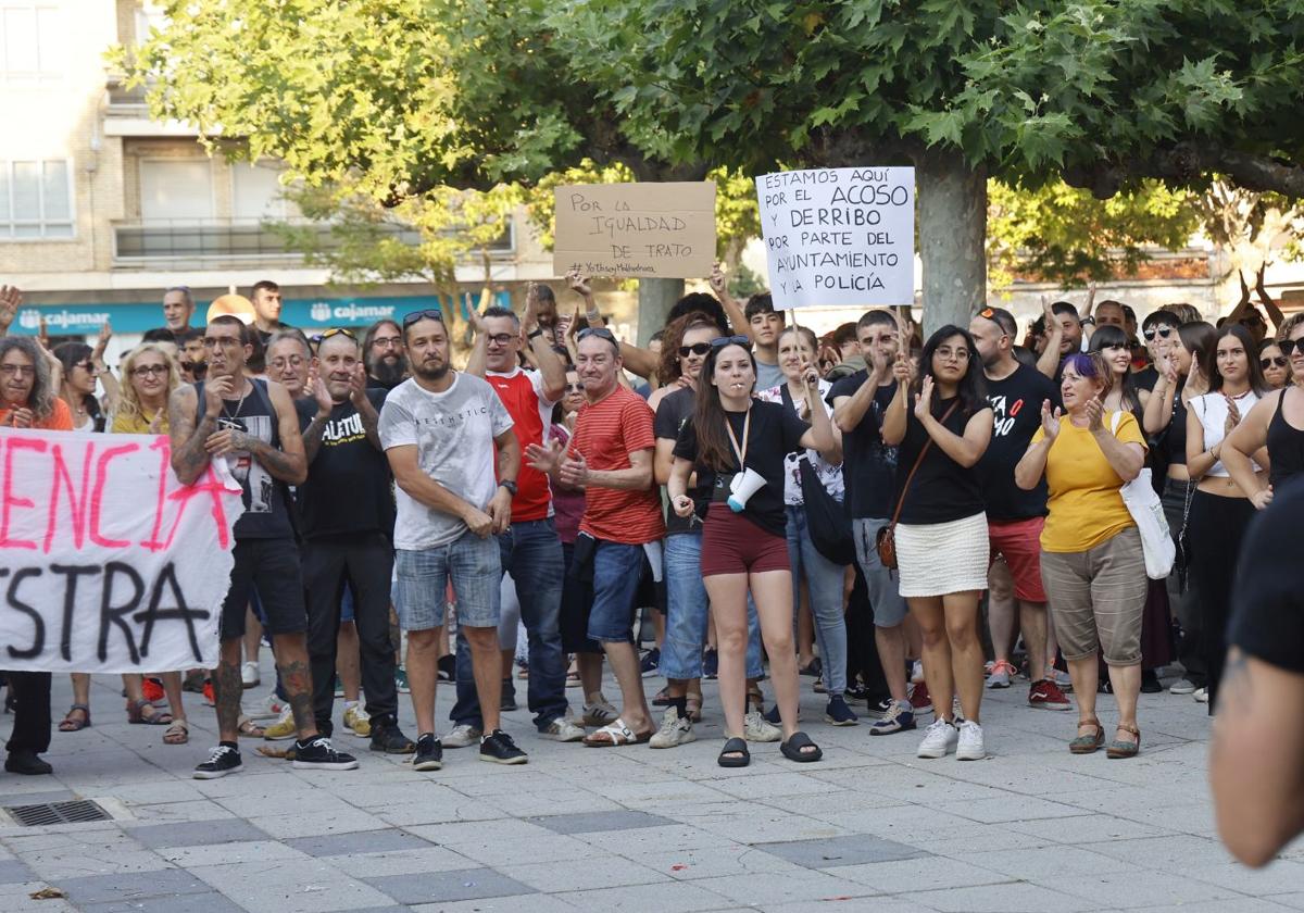 Venta de Baños apoya a un hostelero expedientado