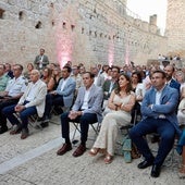 Autoridades e invitados durante la celebración del 25 aniversario, ayer en Peñafiel.