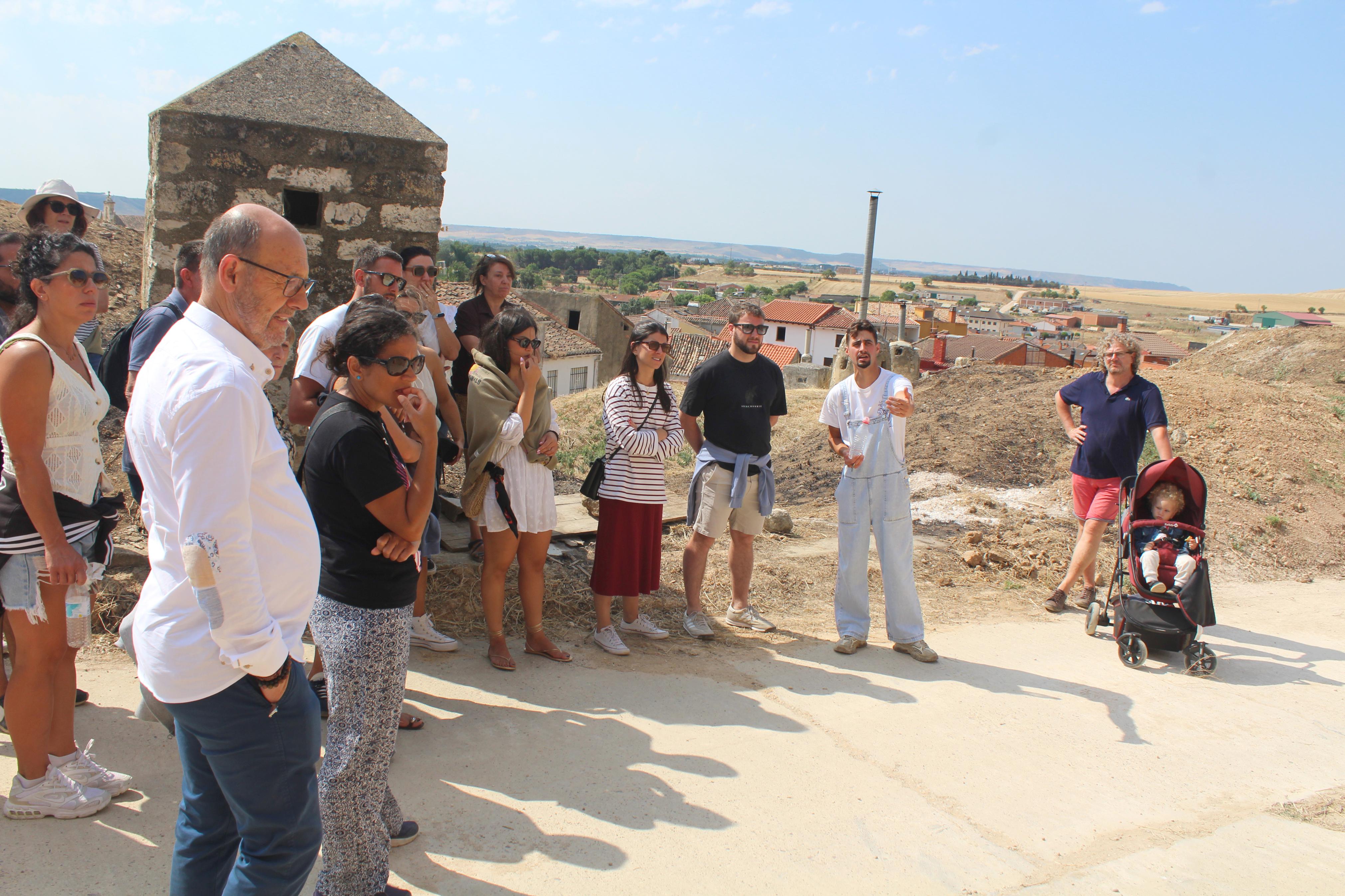 XI Ruta Guiada por las Bodegas y Cuevas de Dueñas