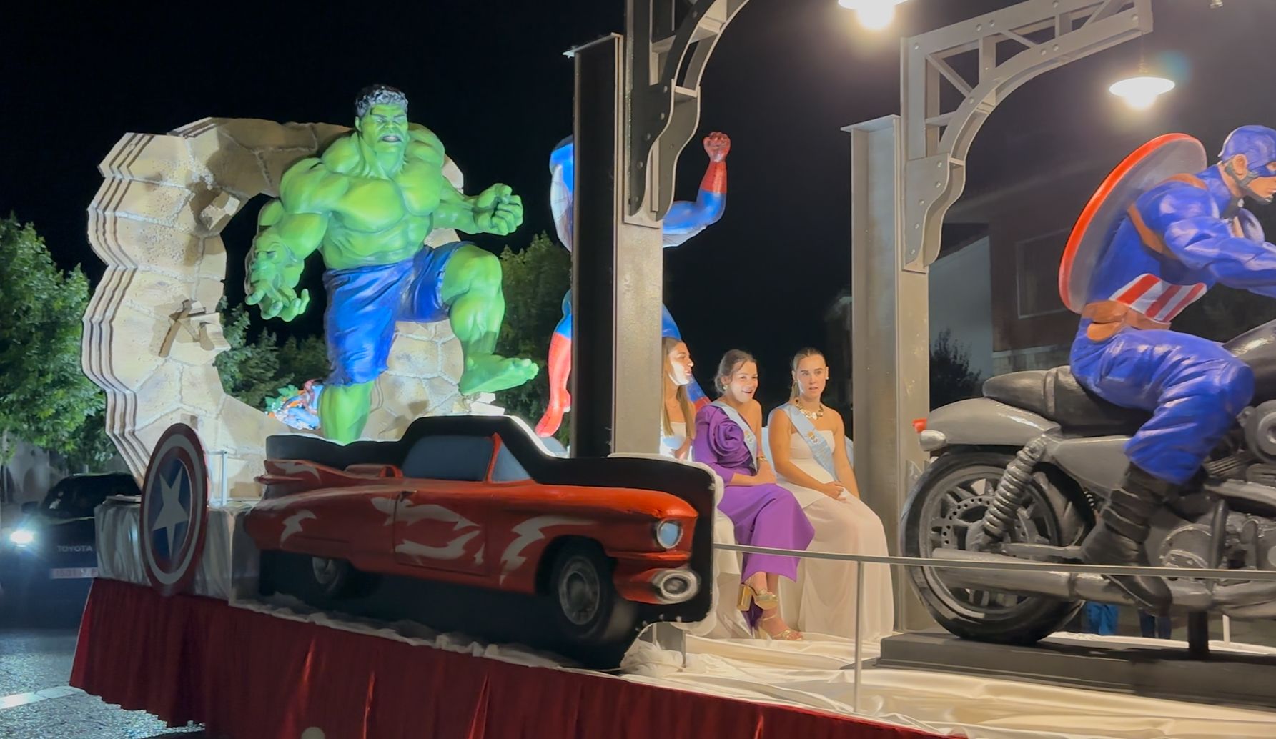 El prólogo del desfile en Herrera, otro nocturno