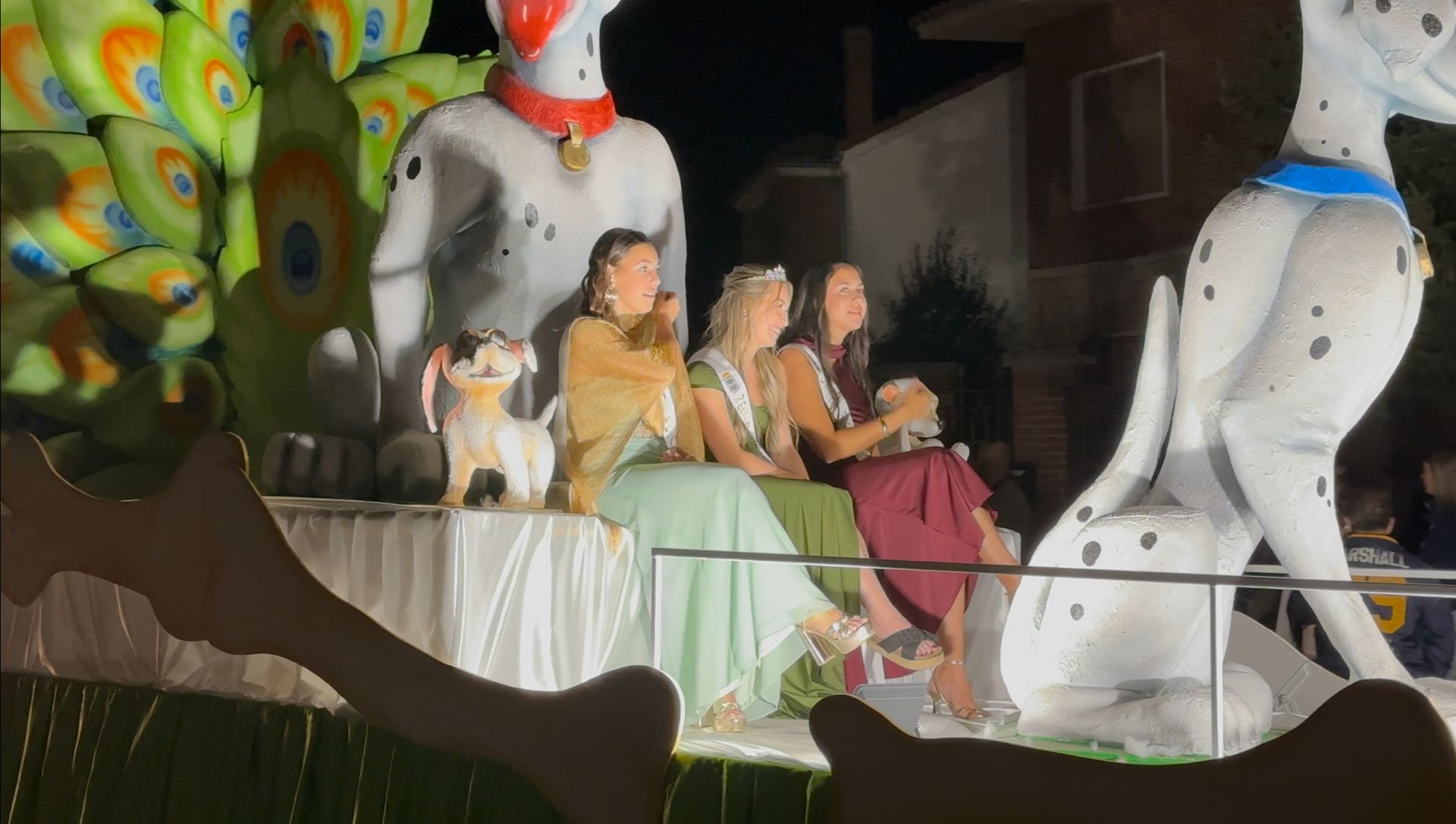 El prólogo del desfile en Herrera, otro nocturno