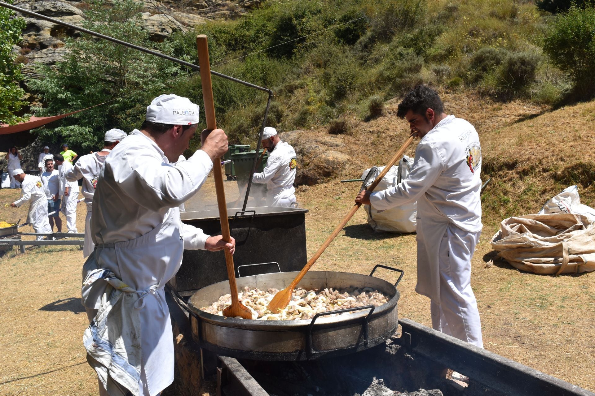 1.500 raciones de paella en Olleros de Pisuerga
