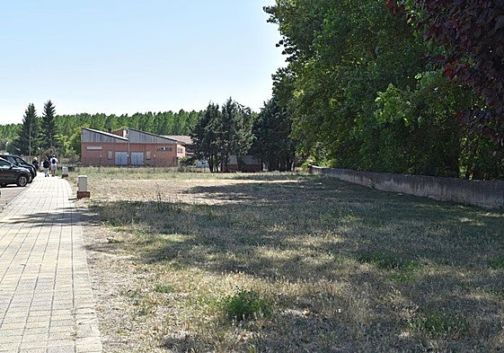 Zona del Paseo del Soto de Aguilar en la que se prevé construir la central de la red de calor.