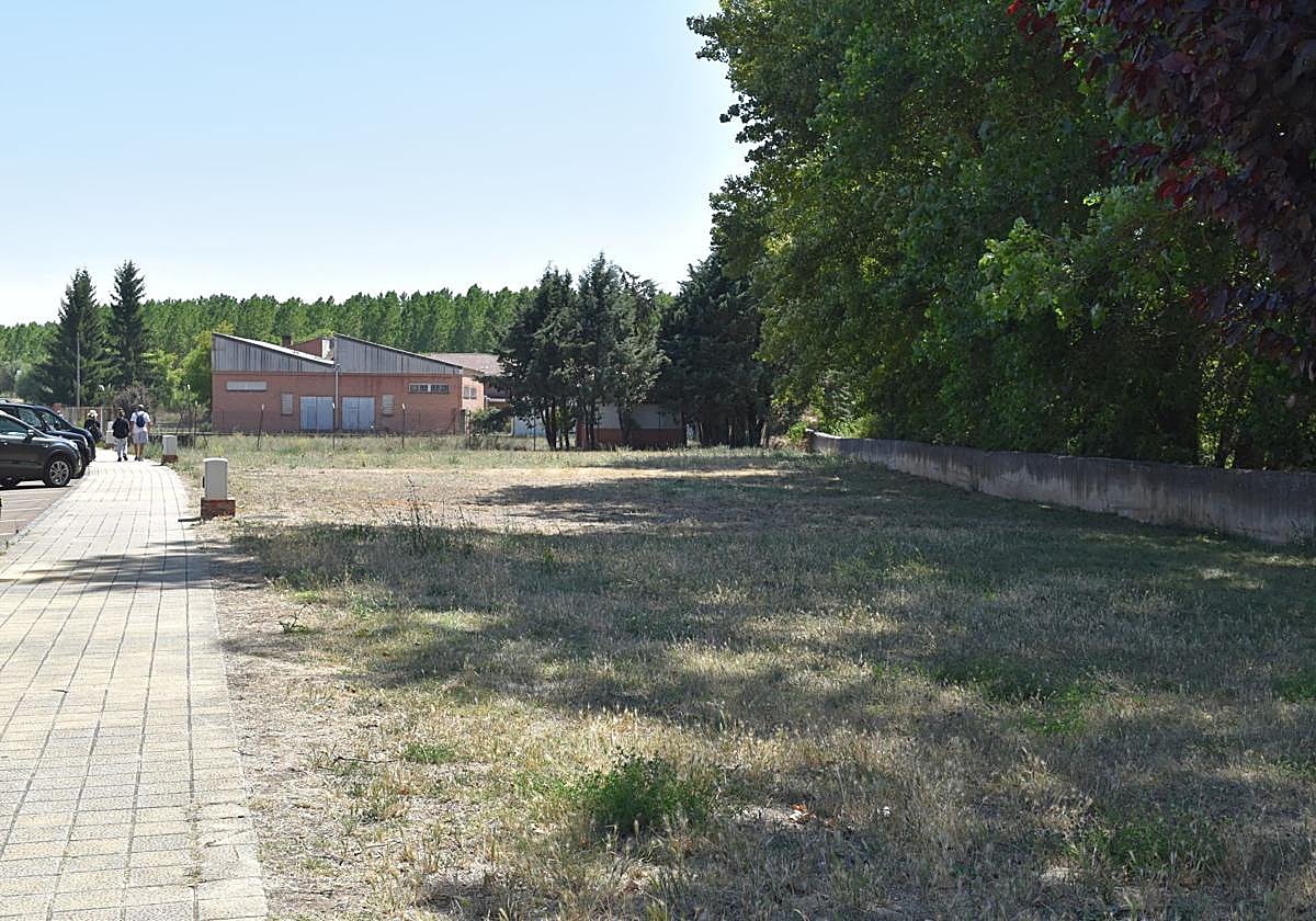 Zona del Paseo del Soto de Aguilar en la que se prevé construir la central de la red de calor.