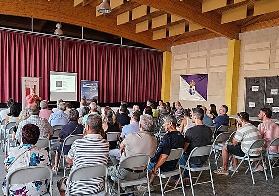 Asistentes a la presentación de los resultados del Proyecto Tornadera en San Cebrián